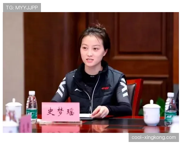 史梦瑶训练完直接拎爱马仕去吃米其林，这哪是运动员啊